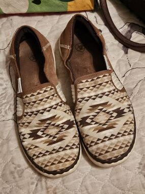 Ariat Women's Brown & Cream Aztec Slip-On Flats